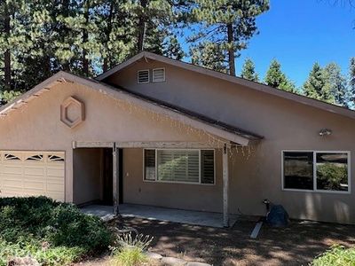 Property at 31686 Luring Pines Cir, Running Springs, CA