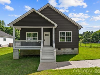 213 Sheffield Dr