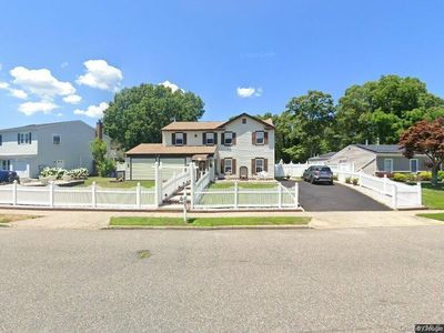Property at 384 Singingwood Drive, Holbrook, NY