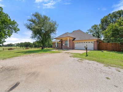 1509 N Business Highway 45