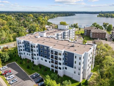 1875 E Shore Dr #302