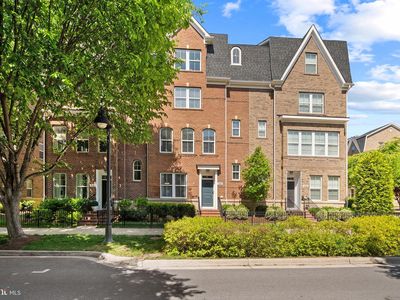 322 Crown Park Ave
