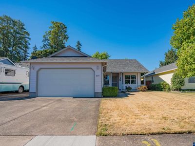 434 Waters Edge Ct
