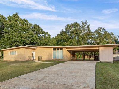 3155 Maudelayne Dr E