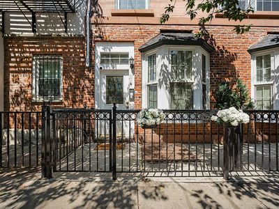 91 Coles St #2