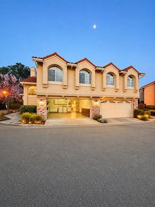 14 Sassafras Ln