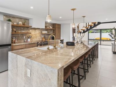 125 N Kalaheo Ave