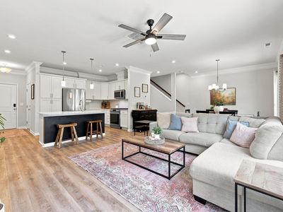 256 Shingle Oak Rd