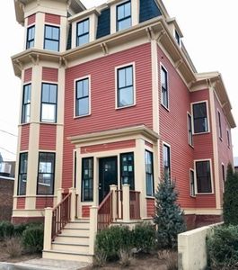 42 Bow St Unit 5