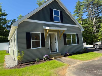 25B Woodland Way
