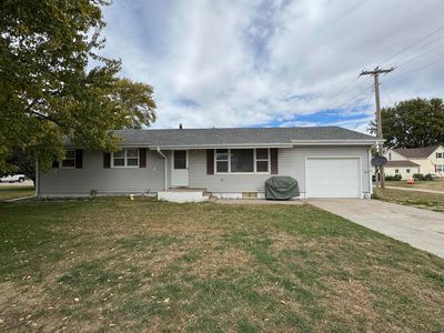 136 W Saint Clair St