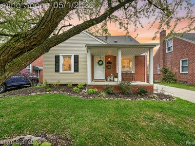 3210 N Altadena Ave