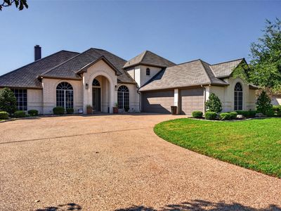 2612 Waters Edge Dr