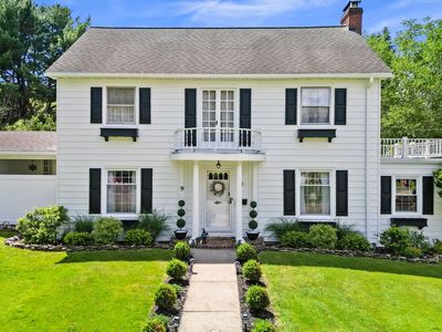 9 Edgebrook Rd