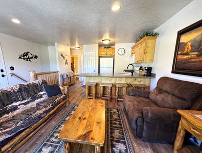 3562 N Fox Run APT 407