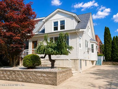 186 Hope Ave