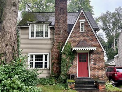 3239 Algonquin Pkwy