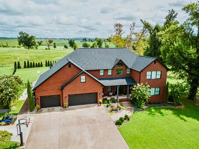 409 Holly Ln