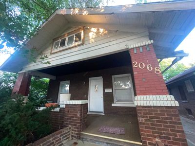 2068 S 5th St