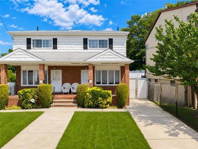 61 Ebony St