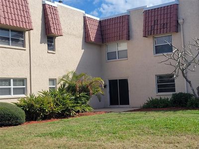 10032 65th Ave N APT 8