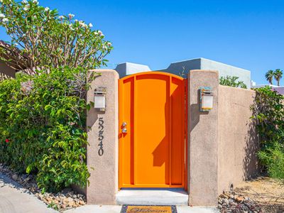 52540 Avenida Juarez