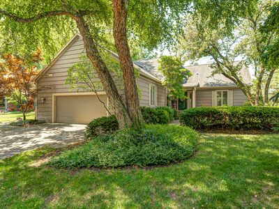 3579 Bay Road North Dr