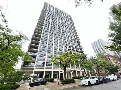88 W Schiller St APT 2805L
