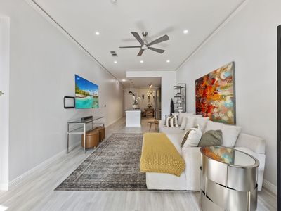 2950 McKinney Ave APT 102