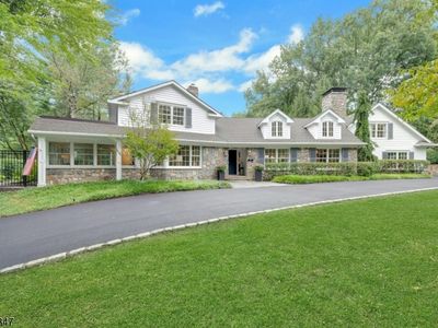 73 Treadwell Ave