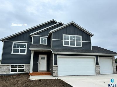 913 Estate St