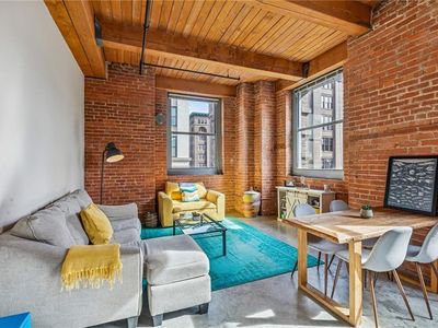 712 Broadway Blvd #406