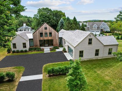 2 Fletcher Steele Way