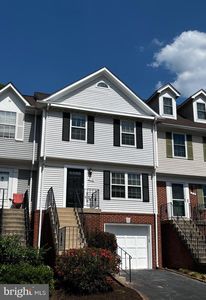 216 Finchingfield Ct