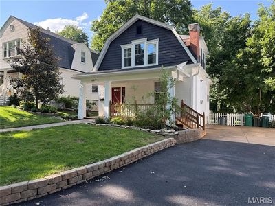669 Clark Ave