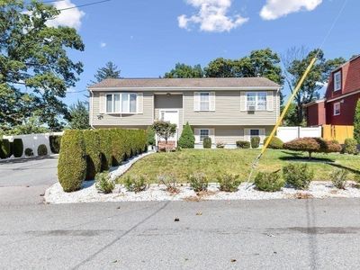 39 Frost Ave