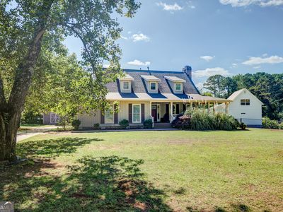 Property at 300 Briarwood Rd, Tyrone, GA