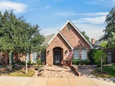 5604 Fenway Dr