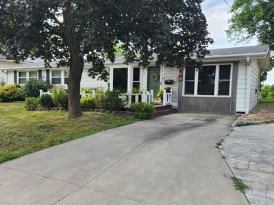 Property at 409 E 7th St, Trenton, MO