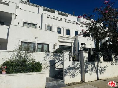 10647 Ashton Ave #203