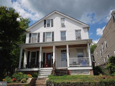 1328 Morling Ave