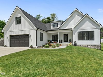 1 Londonderry Way
