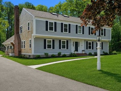 11 Winding Way