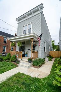 836 Oak St