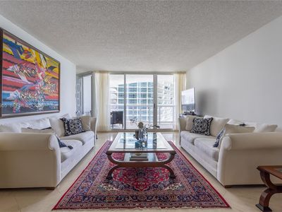 16711 Collins Ave APT 1704