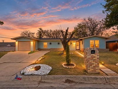 4940 Flagstone Dr