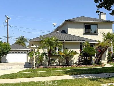 8433 California Ave