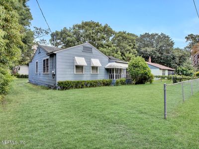 5127 KINGSBURY Street