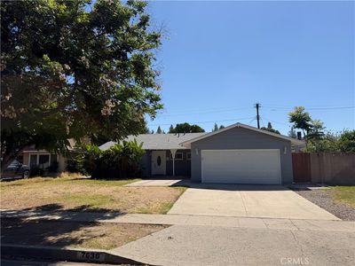 7636 Sausalito Ave