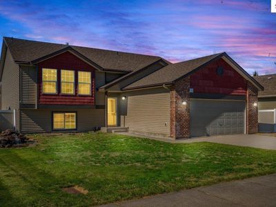 3141 E Thrush Dr